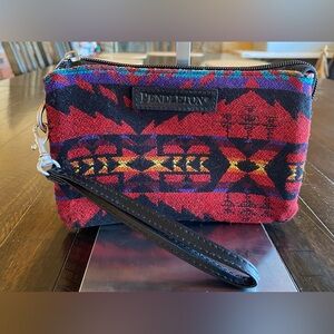 PENDLETON Wool 3 Pocket Wristlet Wallet Aztec Print